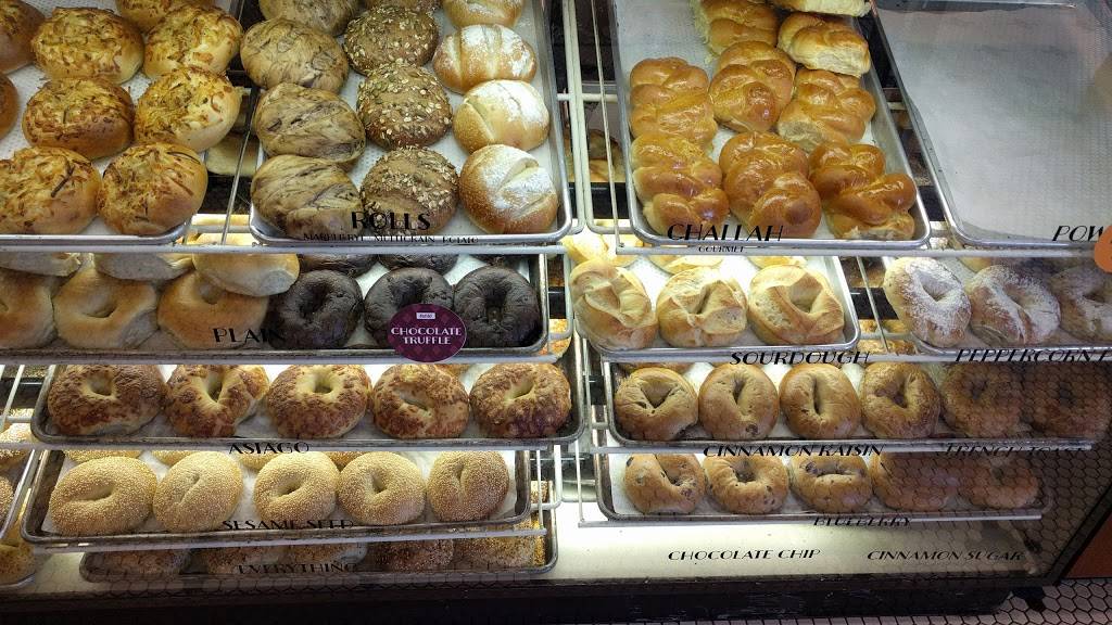 Noahs Bagels | cafe | 250 N Larchmont Blvd, Los Angeles, CA 90004, USA | 3234662924 OR +1 323-466-2924