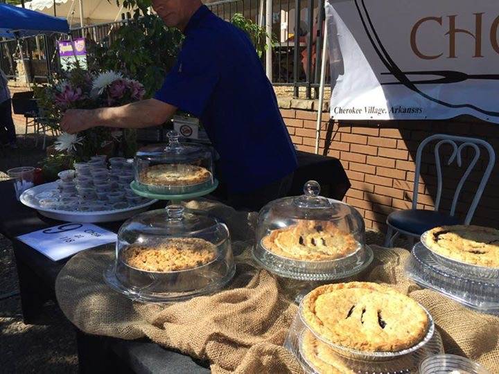 Chow On The Square | restaurant | 1 East Cherokee Village Mall #106, Cherokee Village, AR 72529, USA | 8707107047 OR +1 870-710-7047