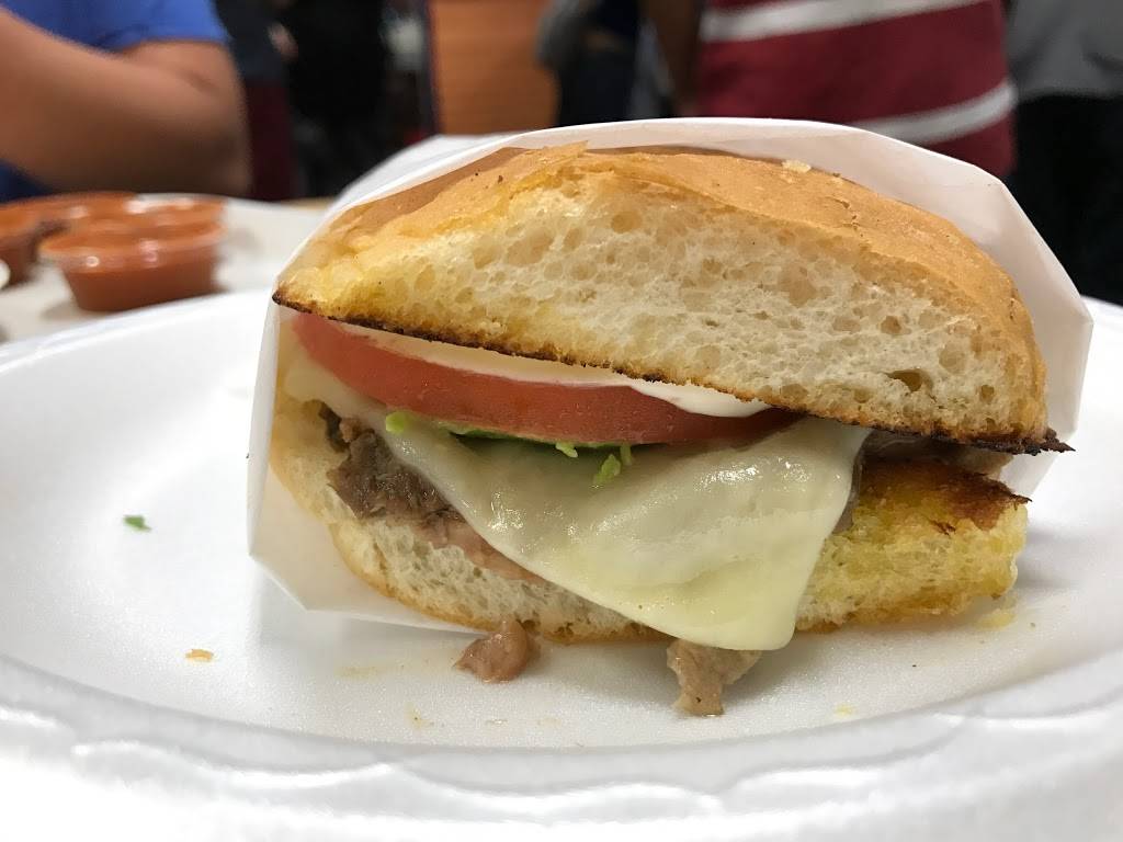 El Taurino | restaurant | 1104 Hoover St, Los Angeles, CA 90006, USA | 2137389197 OR +1 213-738-9197