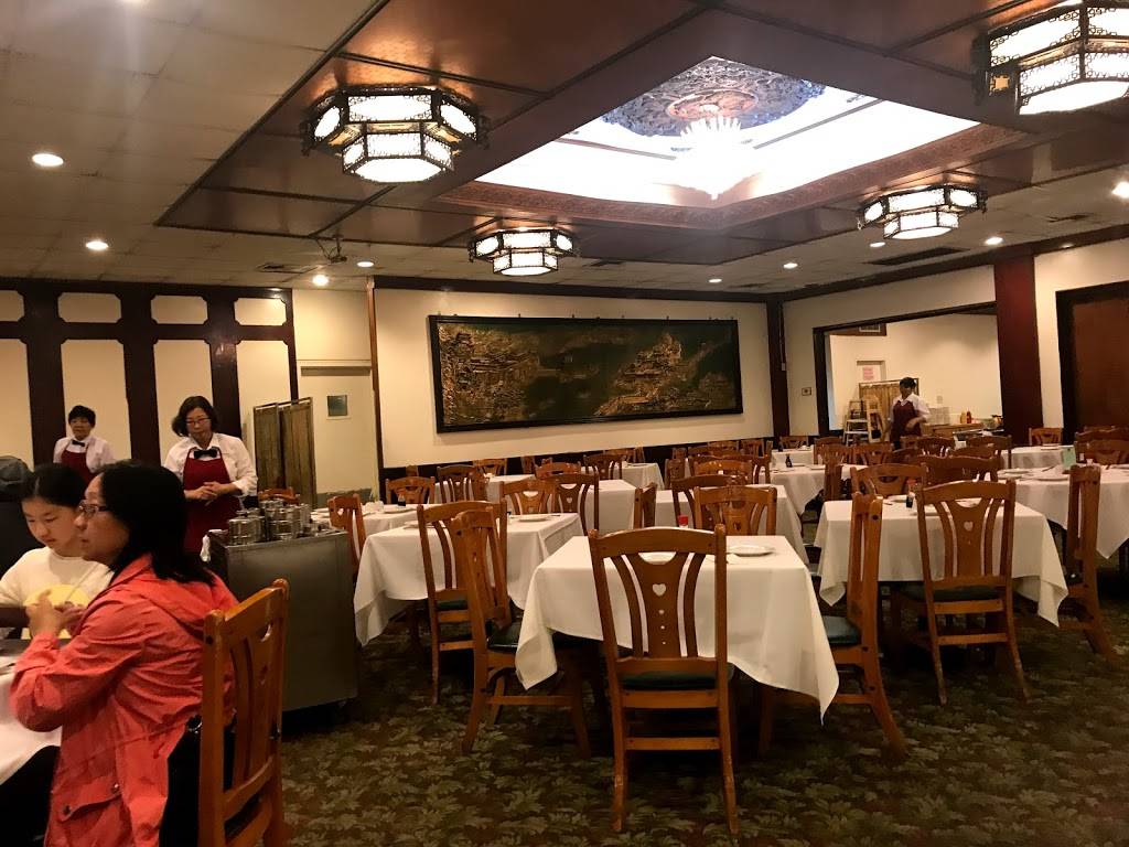 Golden Dragon Restaurant | meal takeaway | 960 N Broadway, Los Angeles, CA 90012, USA | 2136262039 OR +1 213-626-2039