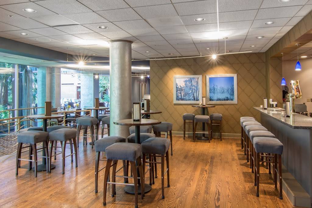 The Pointe | restaurant | 212 Ridge McIntire Rd, Charlottesville, VA 22903, USA | 4348176767 OR +1 434-817-6767