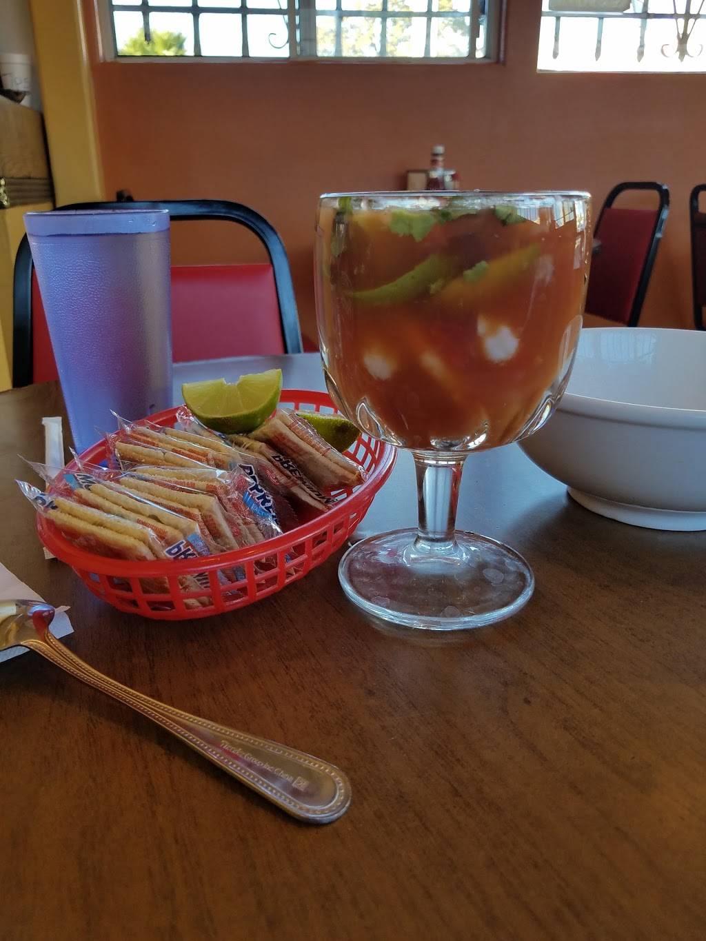 Mariscos Colima | restaurant | 4002 Beverly Blvd, Los Angeles, CA 90004, USA | 2133852828 OR +1 213-385-2828