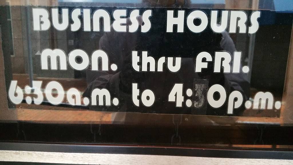 Songs Chicken | restaurant | 10 N Calvert St # 142, Baltimore, MD 21202, USA | 4105470800 OR +1 410-547-0800