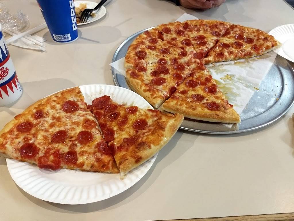 Georges Pizza | restaurant | 563 Center St, Auburn, ME 04210, USA | 2077827141 OR +1 207-782-7141