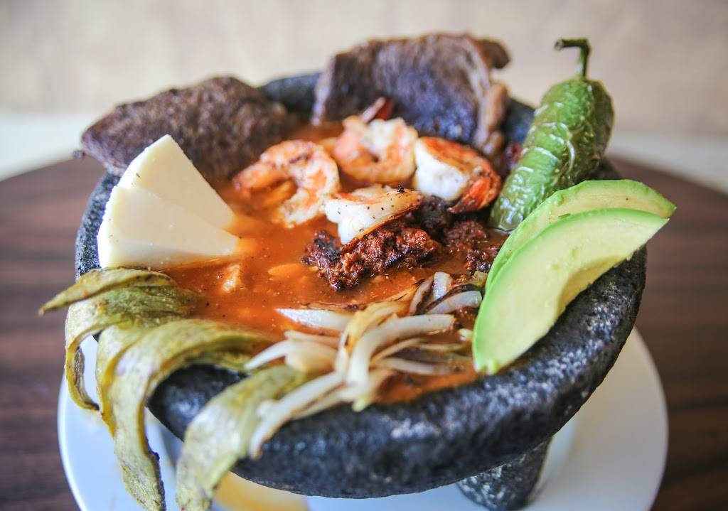 La Barca Birria & Mariscos | restaurant | 2400 Florin Rd f, Sacramento, CA 95822, USA | 9163917425 OR +1 916-391-7425