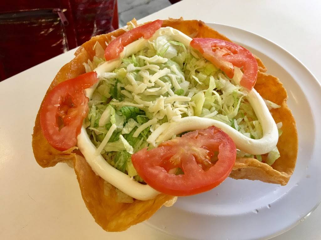 Super Burrito & Tacqueria | restaurant | 90 W Court St, Woodland, CA 95695, USA | 5306665499 OR +1 530-666-5499