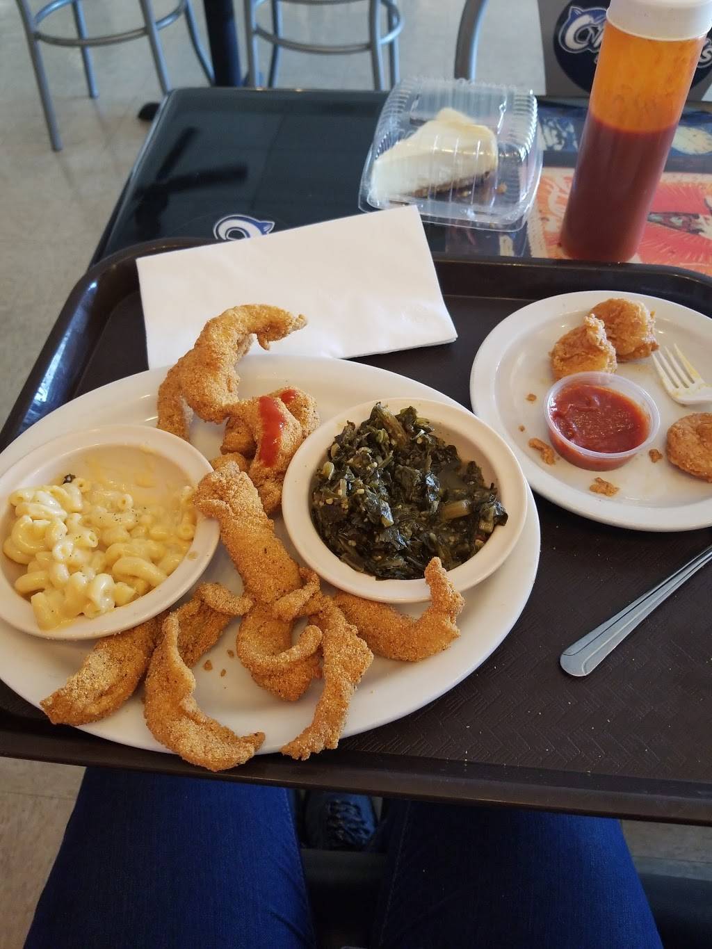 Charlie Ds Seafood and Chicken | restaurant | 600 E 99th St, Kansas City, MO 64131, USA | 8169423000 OR +1 816-942-3000