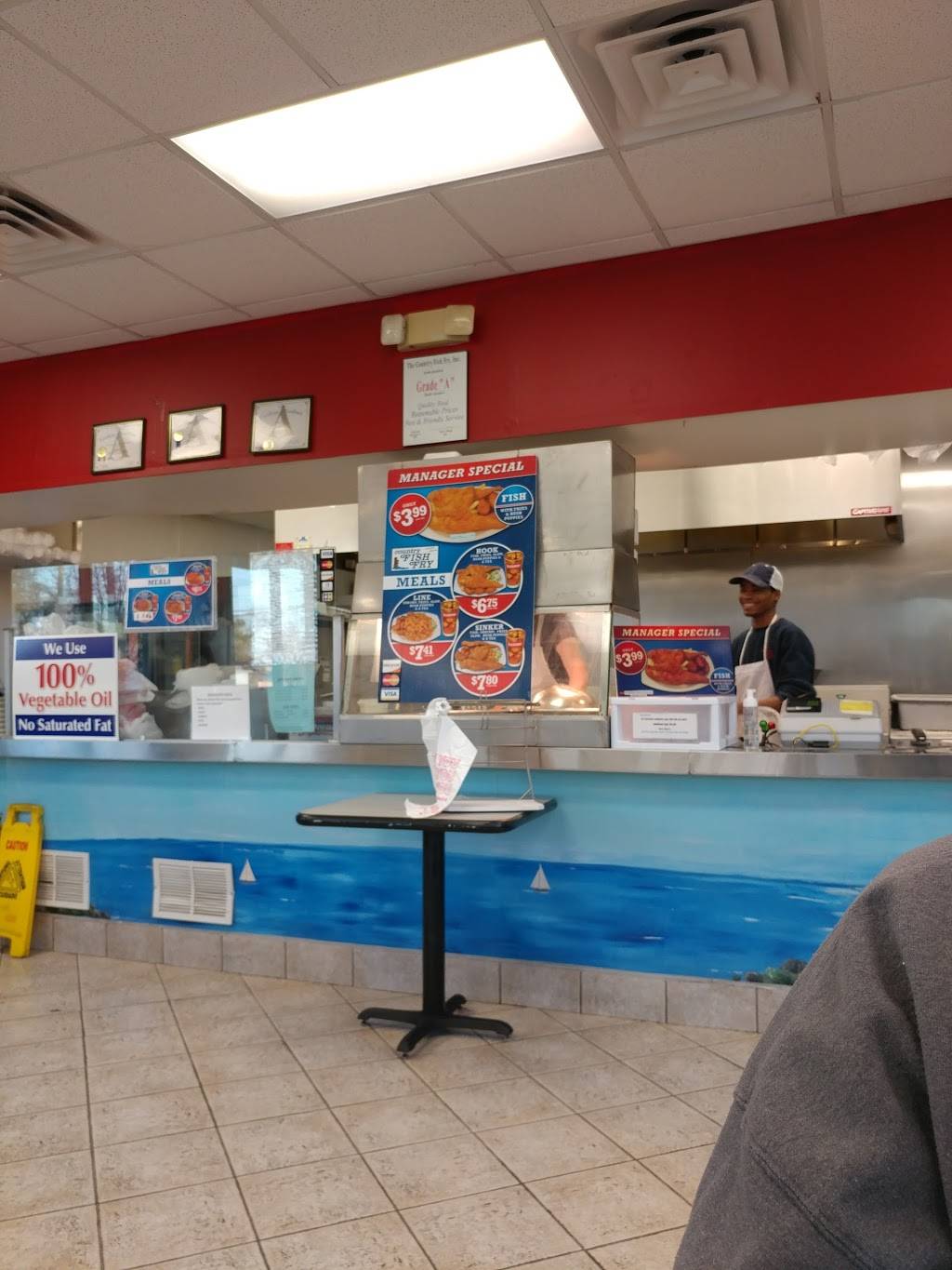 Country Fish Fry | restaurant | 3416 N Main St, Hope Mills, NC 28348, USA | 9104256101 OR +1 910-425-6101