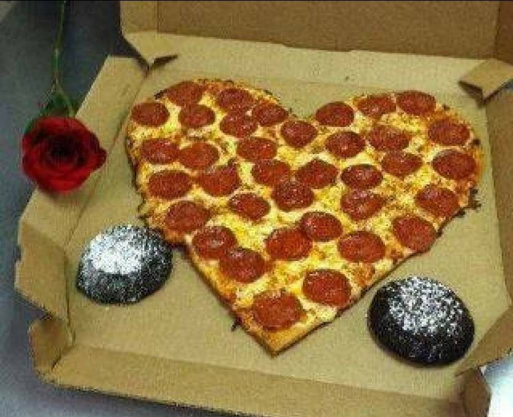 Dominos Pizza | meal delivery | 1400 S Kansas Ave #1400, Newton, KS 67114, USA | 3162823434 OR +1 316-282-3434