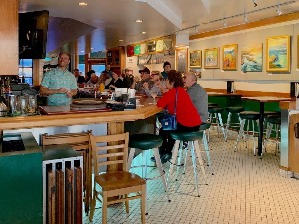 Riva Fish House | restaurant | 31 Municipal Wharf, Santa Cruz, CA 95060, USA | 8314291223 OR +1 831-429-1223