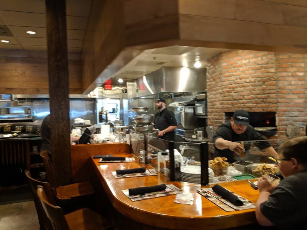 Carrabbas Italian Grill | restaurant | 175 Marketplace Dr, Johnson City, TN 37604, USA | 4232322858 OR +1 423-232-2858