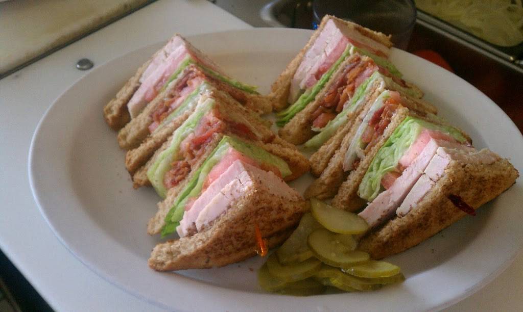 Alpha Koney Island | restaurant | 2833 Oak Valley Dr, Ann Arbor, MI 48103, USA | 7349301520 OR +1 734-930-1520