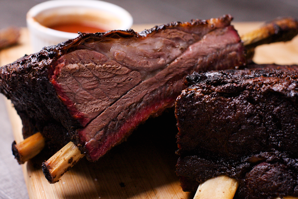 Ox & Tail BBQ | restaurant | 233 E Roosevelt Rd, Lombard, IL 60148, USA | 6304269471 OR +1 630-426-9471
