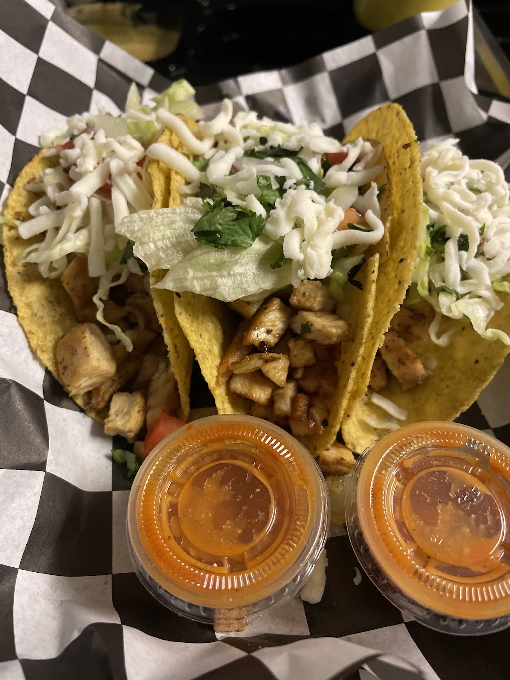 Tex Mex food truck | restaurant | 306 W 1st Ave, Parkesburg, PA 19365, USA | 6102457897 OR +1 610-245-7897