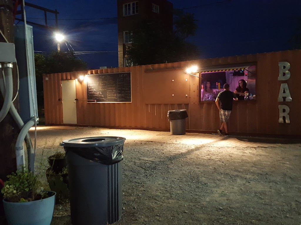 The Yard Food Truck Park | restaurant | 703 Ohio Ave, Wichita Falls, TX 76301, USA | 9405004634 OR +1 940-500-4634