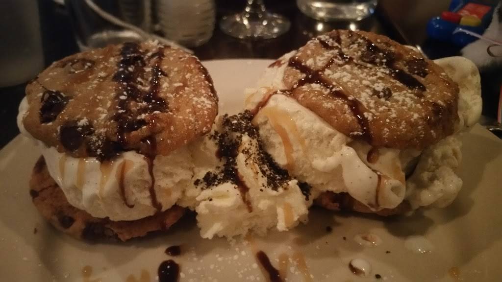 George White | restaurant | 33 Berry Hill Rd, Syosset, NY 11791, USA | 5163642144 OR +1 516-364-2144