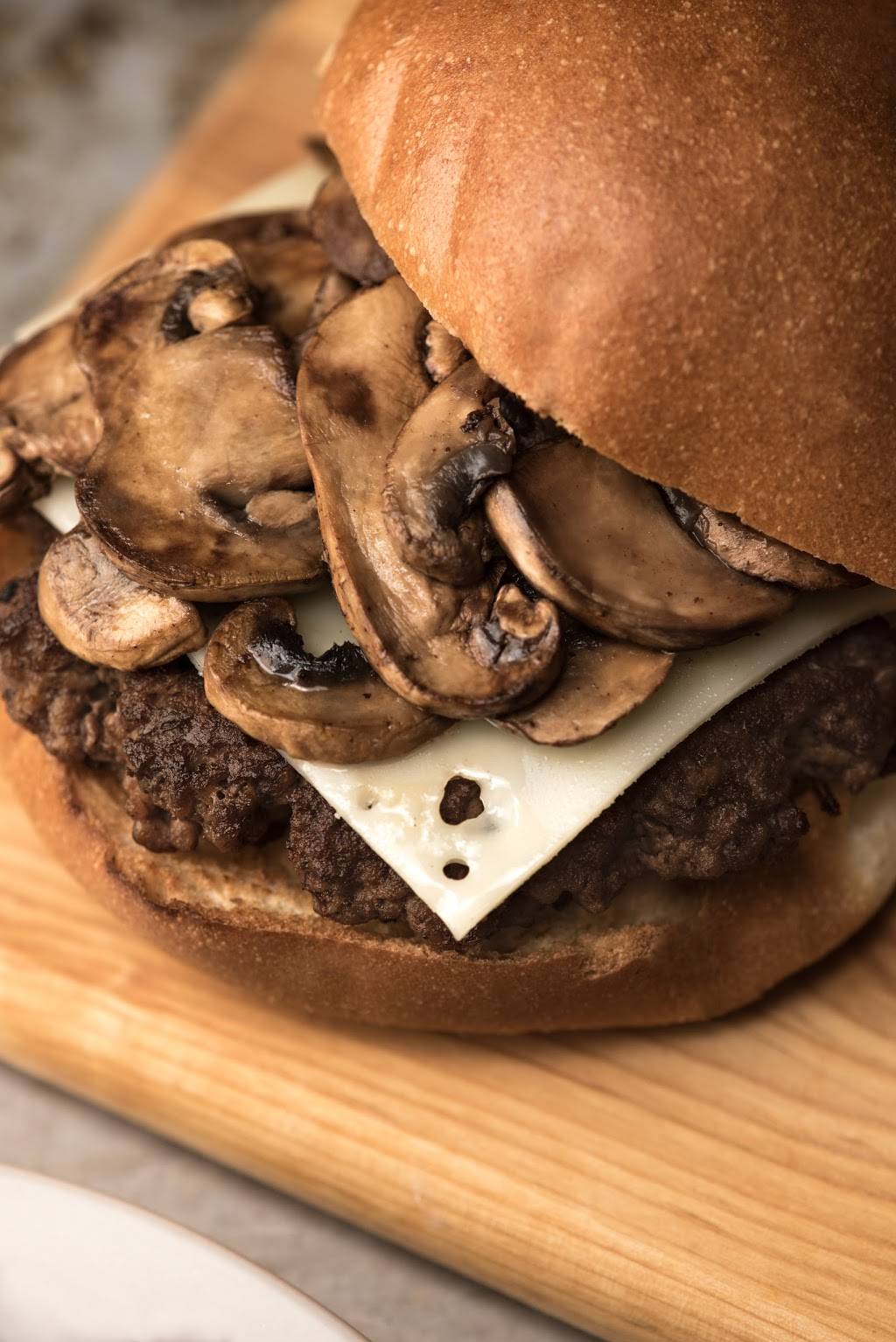 Mickies Pizzeria | restaurant | 1051 E Washington St, East Peoria, IL 61611, USA | 3099660448 OR +1 309-966-0448