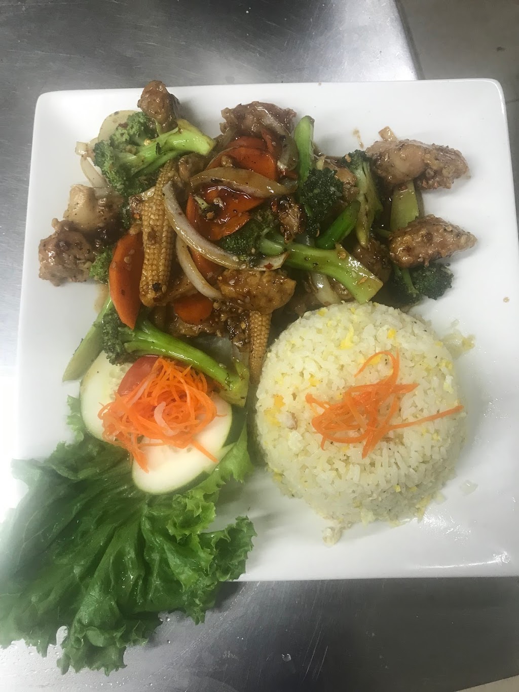 Pho Vin | restaurant | 3100 S Sheridan Blvd Unit H, Denver, CO 80227, USA | 3039348802 OR +1 303-934-8802