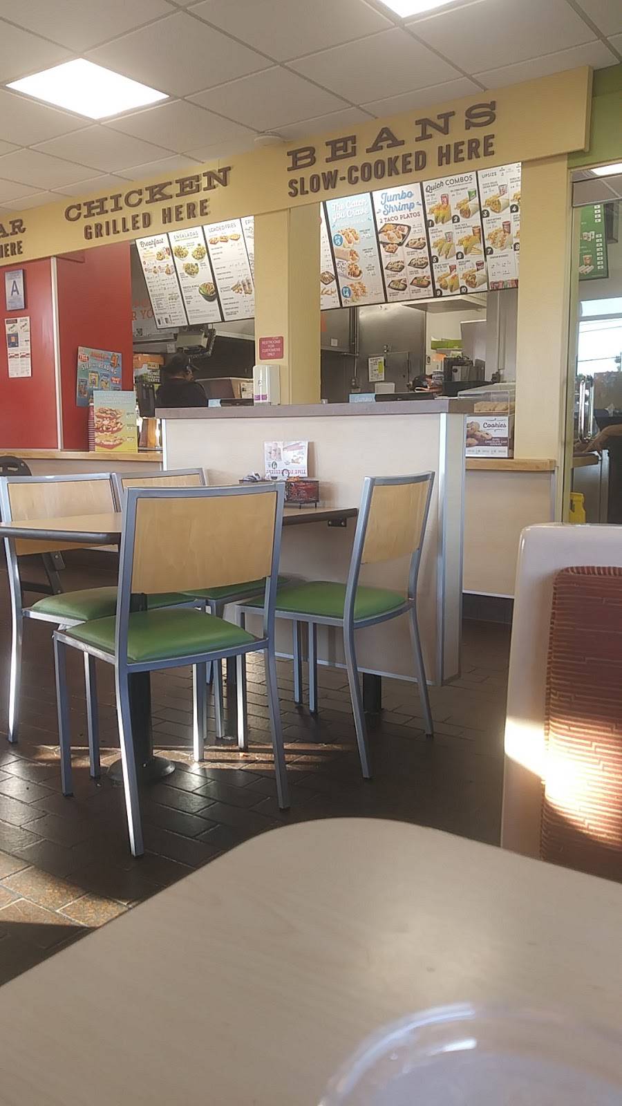 Del Taco | meal takeaway | 5740 Riverside Dr, Chino, CA 91710, USA | 9096275917 OR +1 909-627-5917