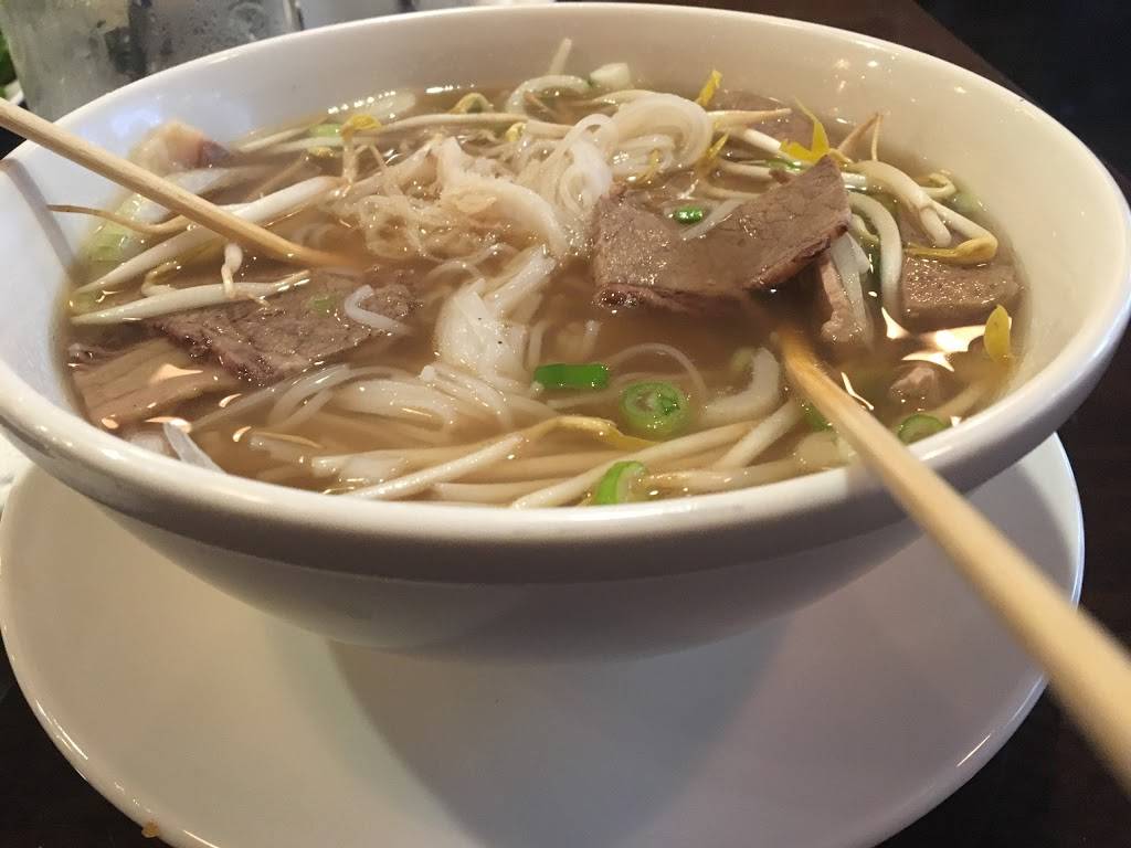 Pho Company Noodle House | restaurant | 111 N Woodland Blvd, DeLand, FL 32720, USA | 3866247623 OR +1 386-624-7623