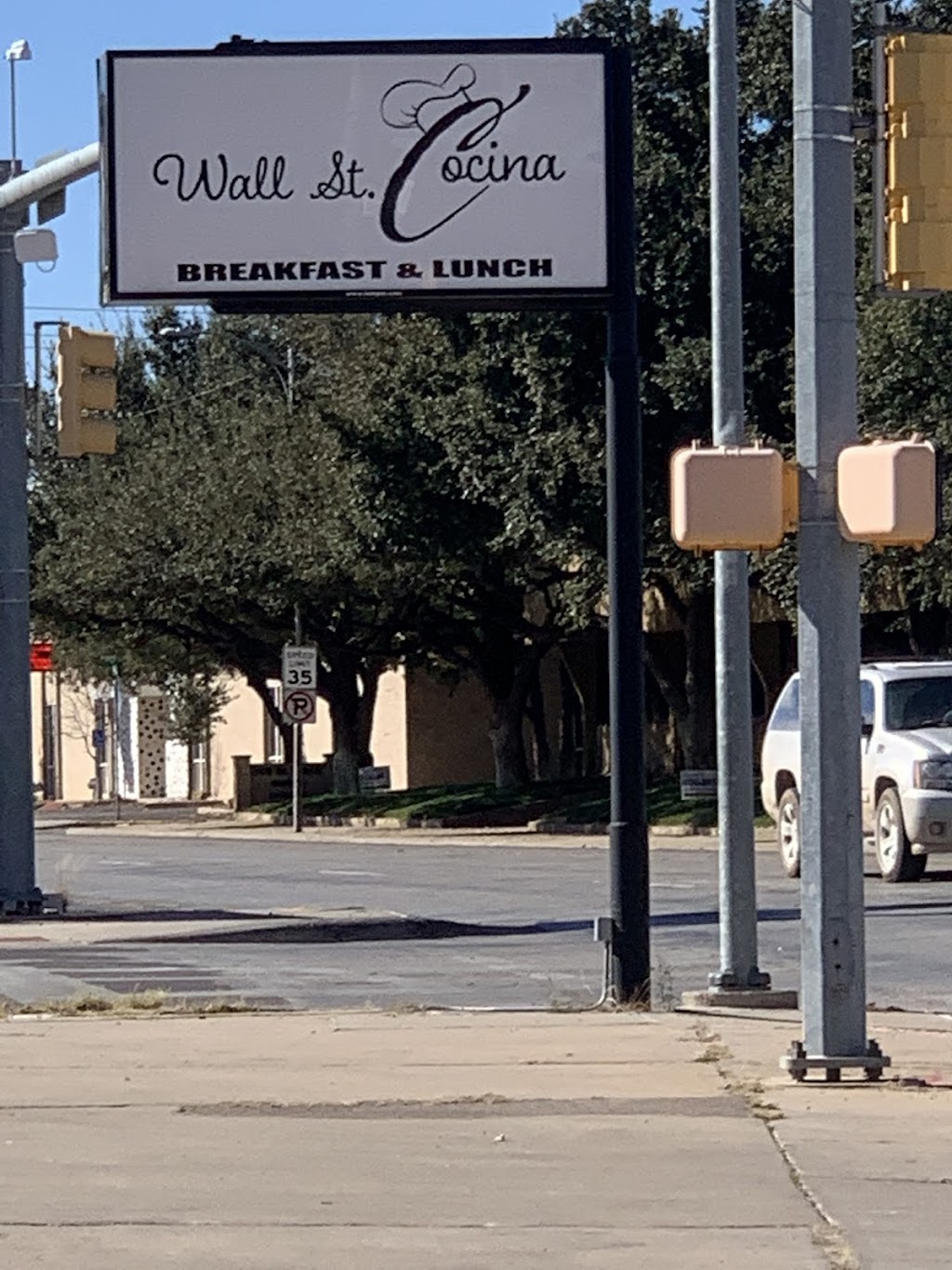 Wall St. Cocina | meal takeaway | 703 W Wall St, Midland, TX 79701, USA | 4322471440 OR +1 432-247-1440