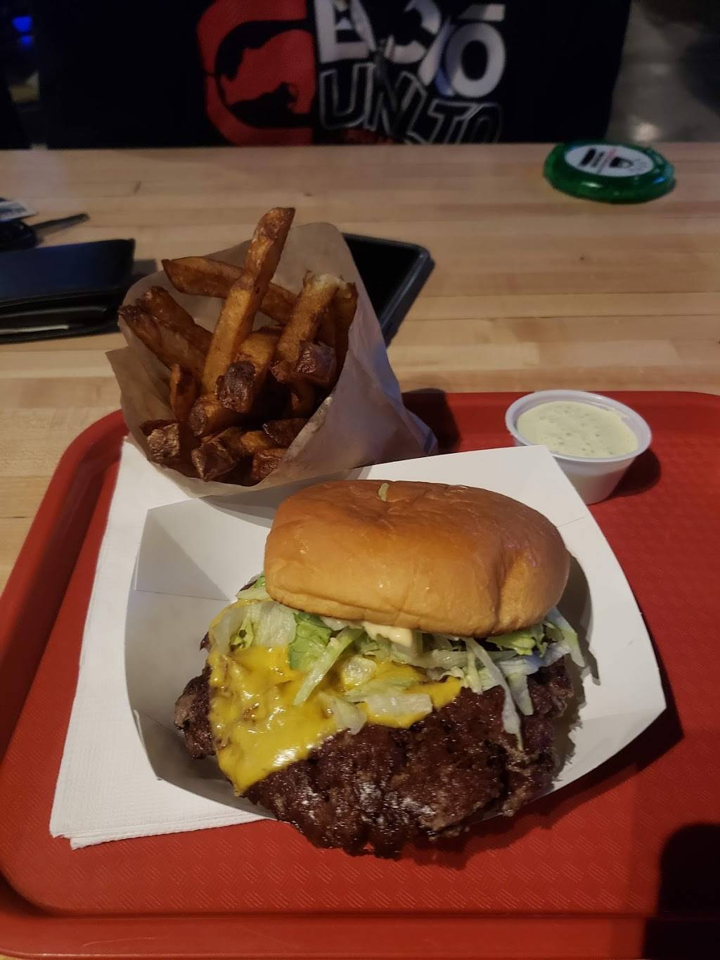 Woodlands Backyard | restaurant | 668 Grandview Ave, Columbus, OH 43215, USA | 6144882114 OR +1 614-488-2114