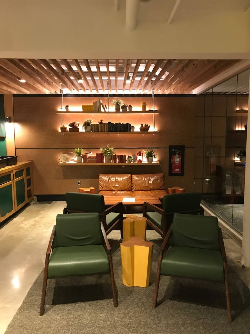 The Holler | restaurant | 801 SE 8th St, Bentonville, AR 72712, USA | 4792500070 OR +1 479-250-0070