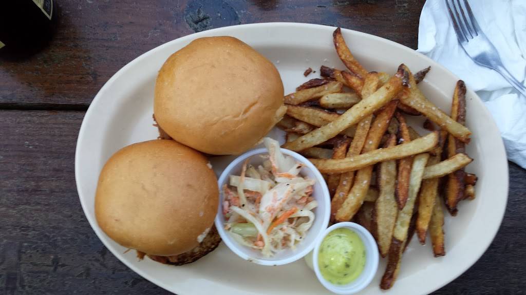 Hans & Franz Biergarten | restaurant | 3124 SC-14, Greenville, SC 29615, USA | 8646278263 OR +1 864-627-8263