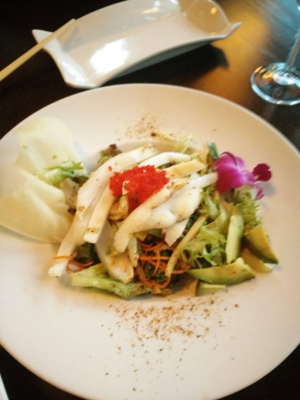 Mikasa Sushi Bar | restaurant | 175 Promenade Du Centropolis, Laval, QC H7T 0B3, Canada | 4506813338 OR +1 450-681-3338