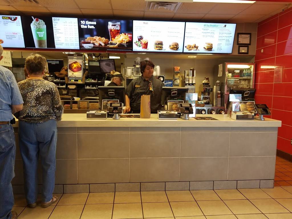 McDonalds | cafe | 1415 W Panola St, Carthage, TX 75633, USA | 9036939531 OR +1 903-693-9531