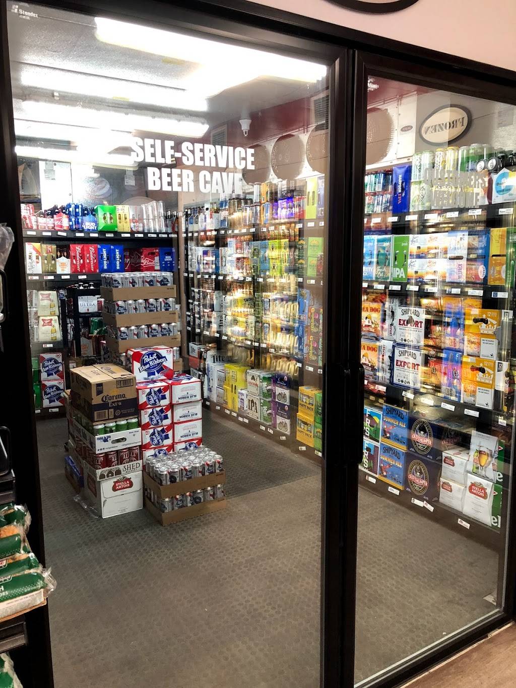 Joe’s Super Variety - Craft Beer - Wine - Pizza - Sandwiches - C | cafe | 665 Congress St, Portland, ME 04101, USA | 2077733656 OR +1 207-773-3656