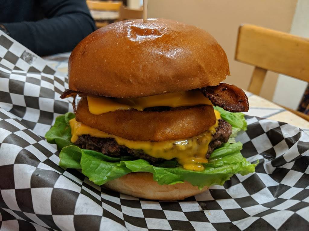 Dans the Grub Shack | restaurant | 4240 El Camino Real, Atascadero, CA 93422, USA | 8054642220 OR +1 805-464-2220