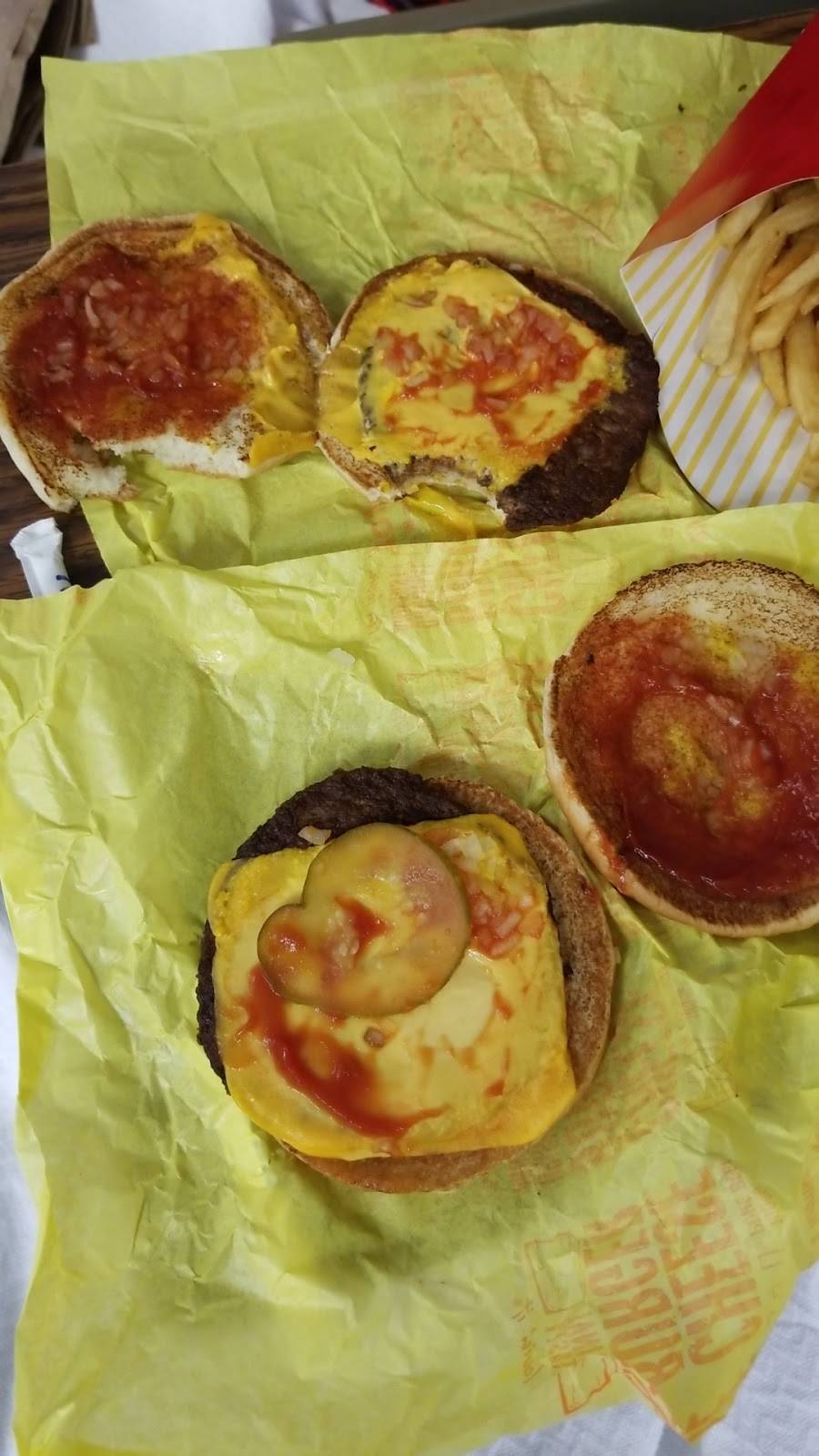 McDonalds | cafe | 420 E Market St, Louisville, KY 40202, USA | 5025838400 OR +1 502-583-8400