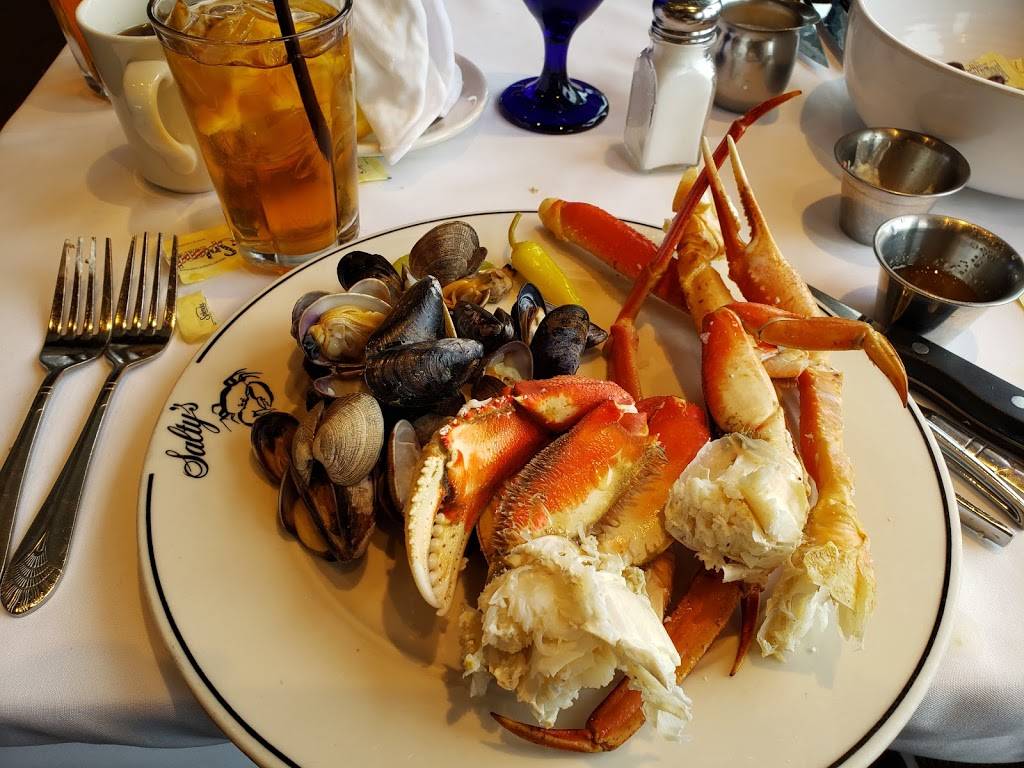 Saltys on Alki Beach | restaurant | 1936 Harbor Ave SW, Seattle, WA 98126, USA | 2069371600 OR +1 206-937-1600