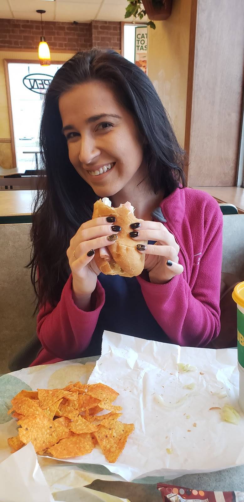 Subway | restaurant | 200 S Green River Rd, Evansville, IN 47715, USA | 8124775432 OR +1 812-477-5432