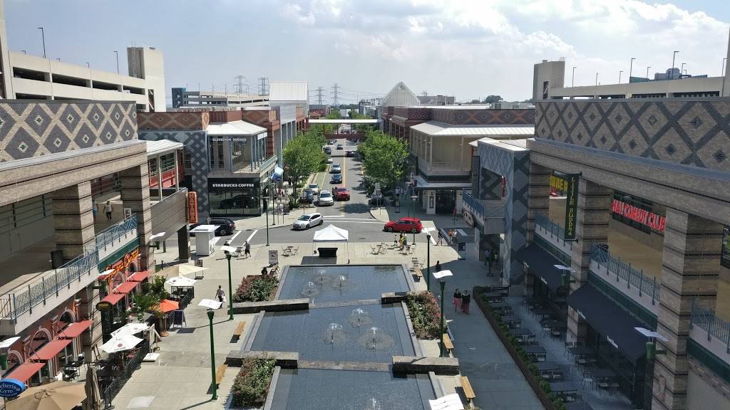 Showcase Cinema de Lux Ridge Hill | restaurant | 29 Fitzgerald Street, Yonkers, NY 10710, USA | 8003154000 OR +1 800-315-4000