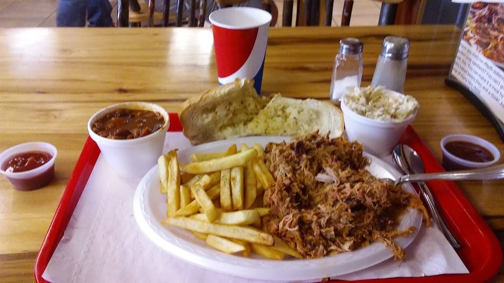 Gios BBQ | restaurant | 2829 Woodland Bigler Hwy, Woodland, PA 16881, USA | 8148577714 OR +1 814-857-7714