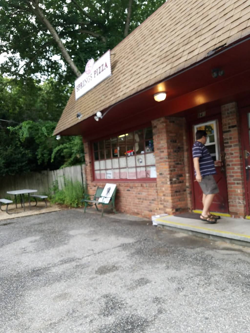Springs Pizza | restaurant | 841 Springs Fireplace Rd, East Hampton, NY 11937, USA | 6319074039 OR +1 631-907-4039