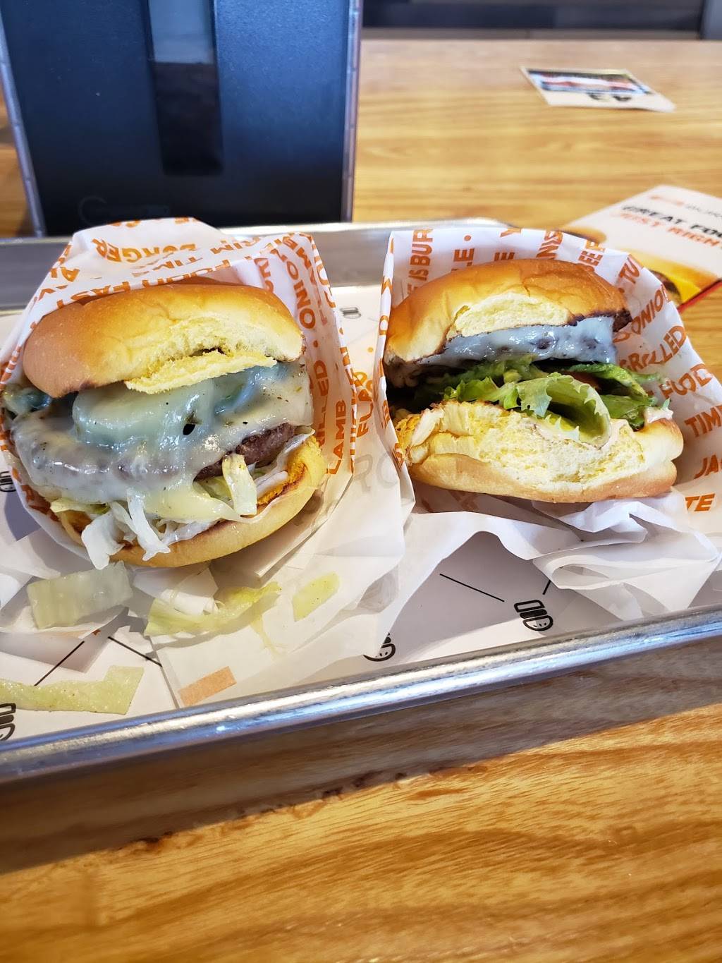 Burgerim Park North | restaurant | 842 Northwest Loop 410 suite 110, San Antonio, TX 78216, USA | 2104554922 OR +1 210-455-4922