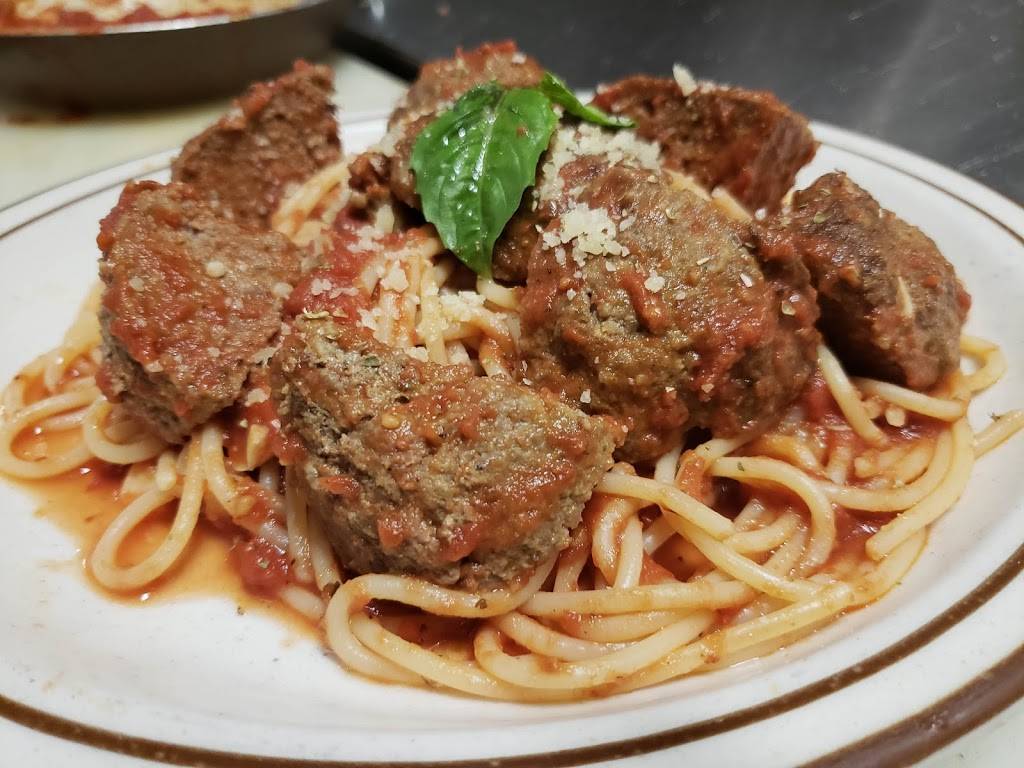 Slices Pizza | restaurant | 701 Elizabeth Ave, Elizabeth, NJ 07201, USA | 9083810819 OR +1 908-381-0819