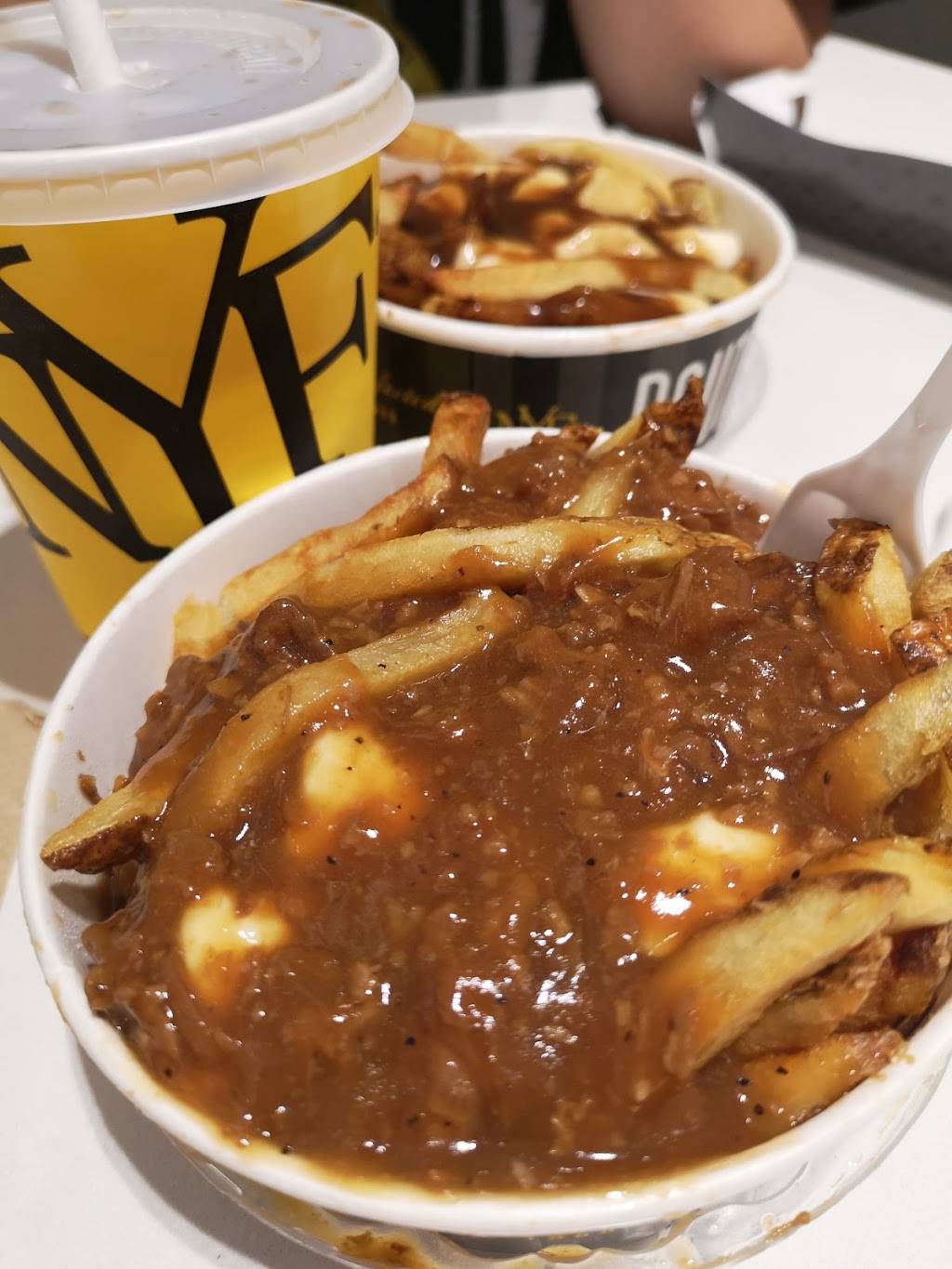 New York Fries - Scarborough TC | restaurant | 300 Borough Dr Unit 721K, Scarborough, ON M1P 4P5, Canada | 4162960197 OR +1 416-296-0197