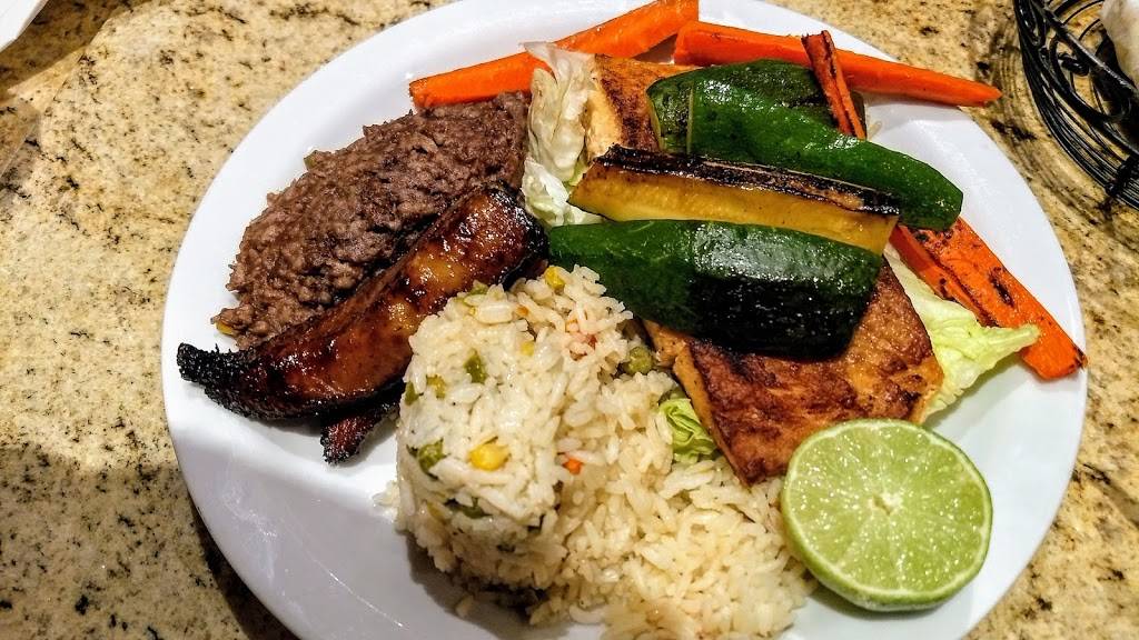 Es Con Sabor West | restaurant | 10401 Venice Blvd #105, Los Angeles, CA 90034, USA | 3108421111 OR +1 310-842-1111