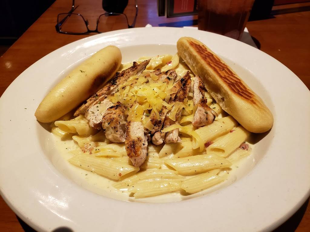 Big Whiskeys American Restaurant & Bar | restaurant | 1440 W Republic Rd, Springfield, MO 65807, USA | 4178822249 OR +1 417-882-2249