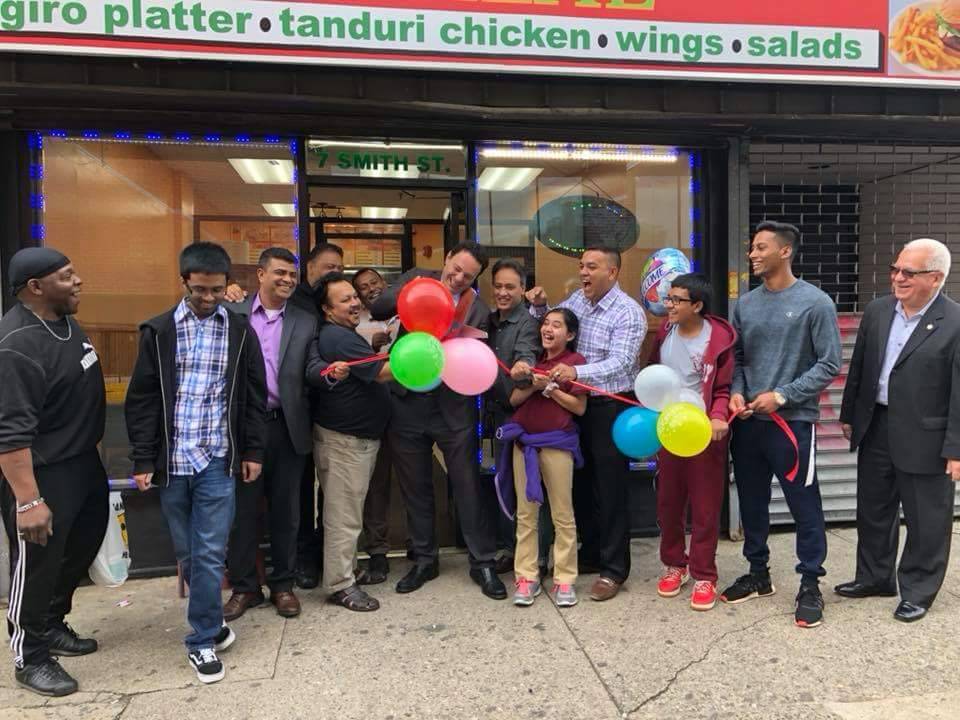 King Fried Chicken | restaurant | 7 Smith St, Paterson, NJ 07505, USA | 9736845013 OR +1 973-684-5013