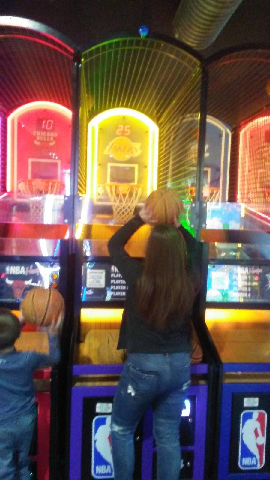 Scene75 Entertainment Center | Dayton | restaurant | 6196 Poe Ave, Dayton, OH 45414, USA | 9376193200 OR +1 937-619-3200