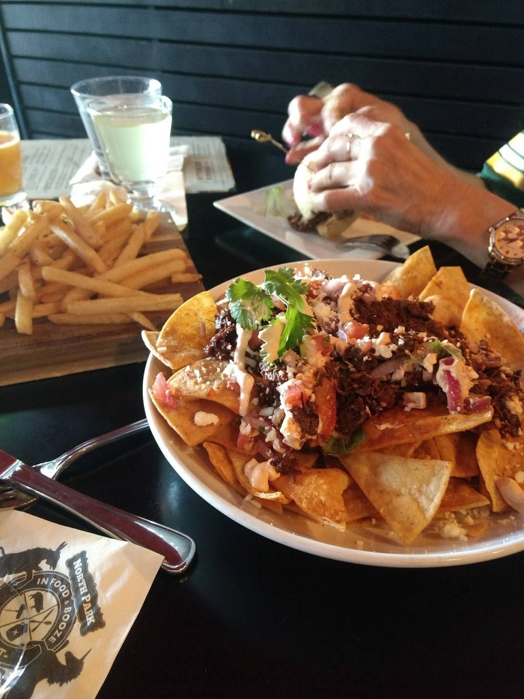 West Coast Tavern | restaurant | 2895 University Ave, San Diego, CA 92104, USA | 6192951688 OR +1 619-295-1688