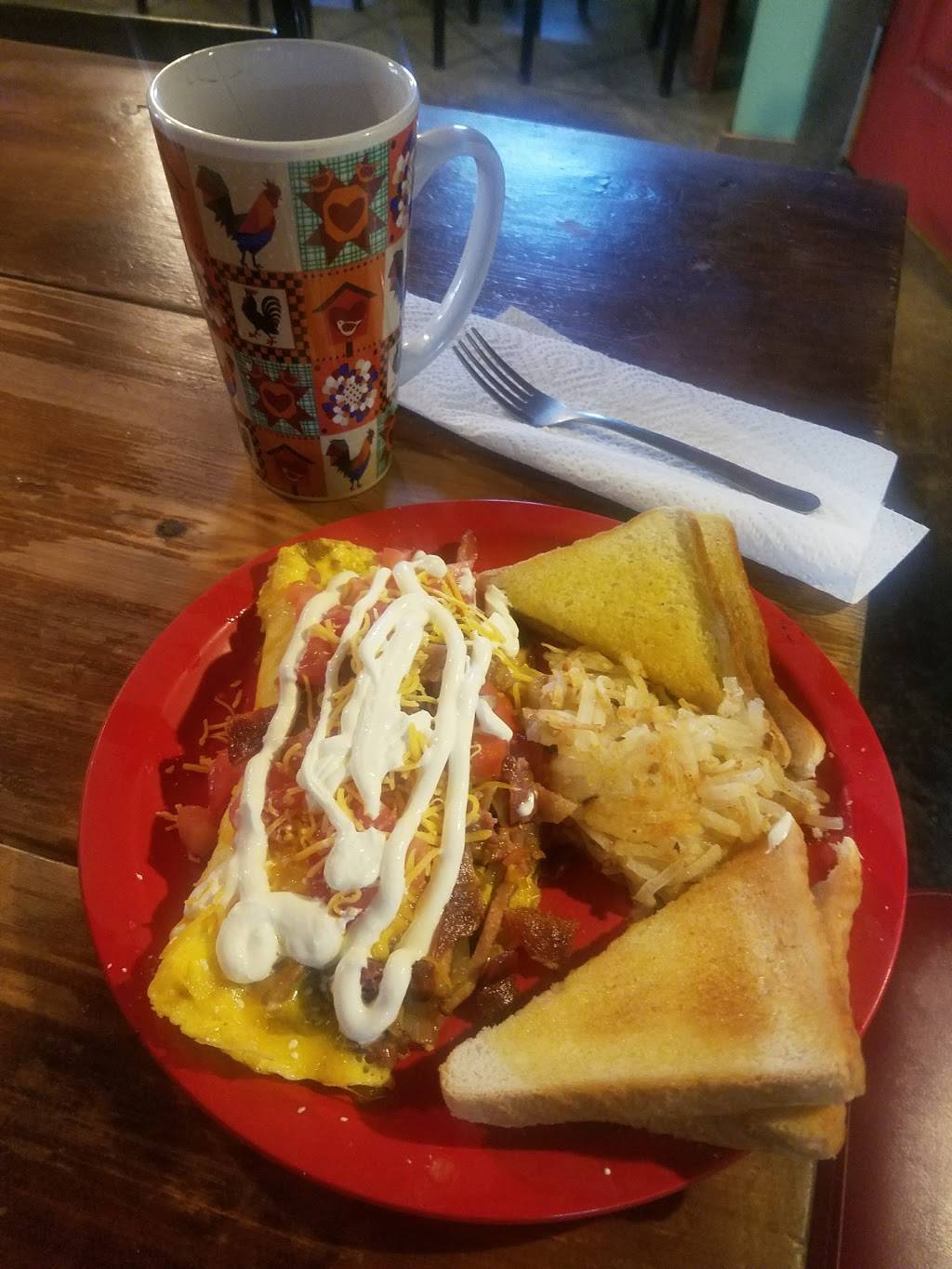 Hen House Cafe | restaurant | 260 W Court St, Piggott, AR 72454, USA | 8706346578 OR +1 870-634-6578