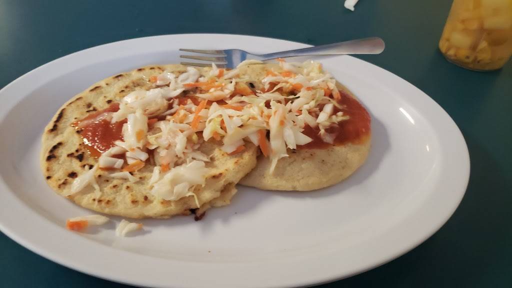 La Salvadoreña | restaurant | 1702 Vinton St, Omaha, NE 68108, USA | 4025022528 OR +1 402-502-2528