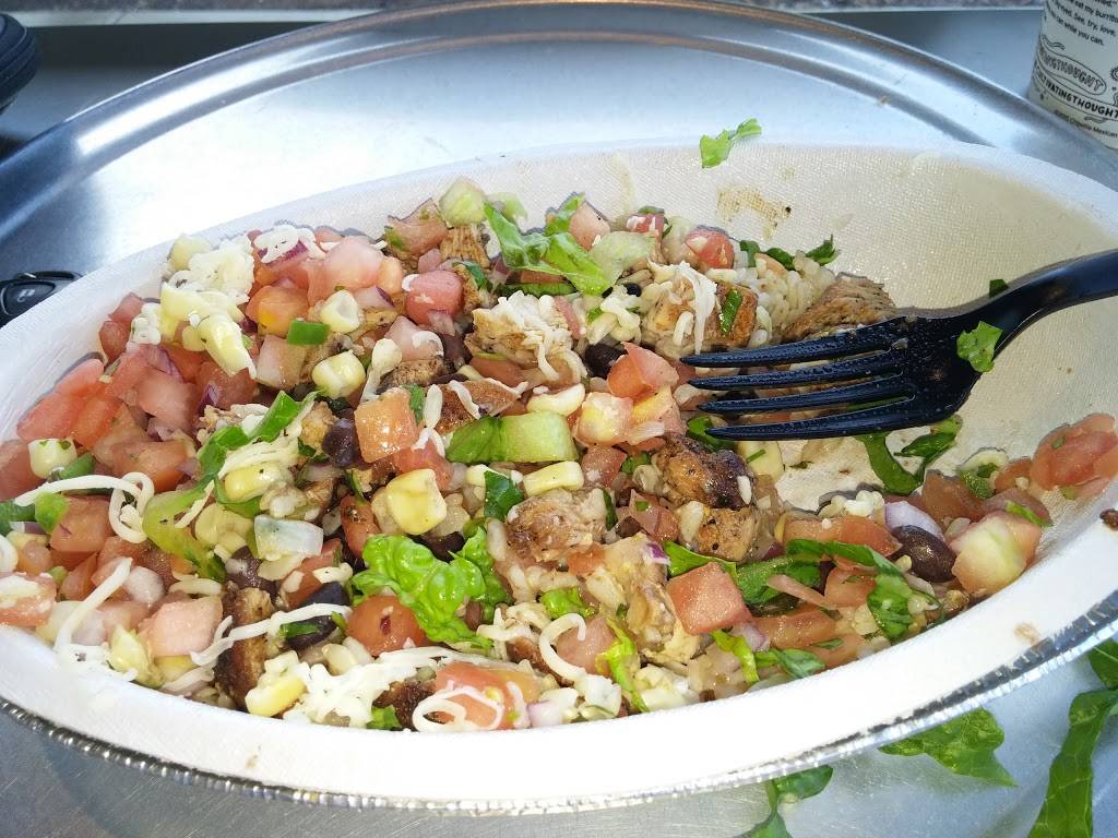 Chipotle Mexican Grill | restaurant | 910 E Coliseum Blvd, Fort Wayne, IN 46805, USA | 2604836074 OR +1 260-483-6074