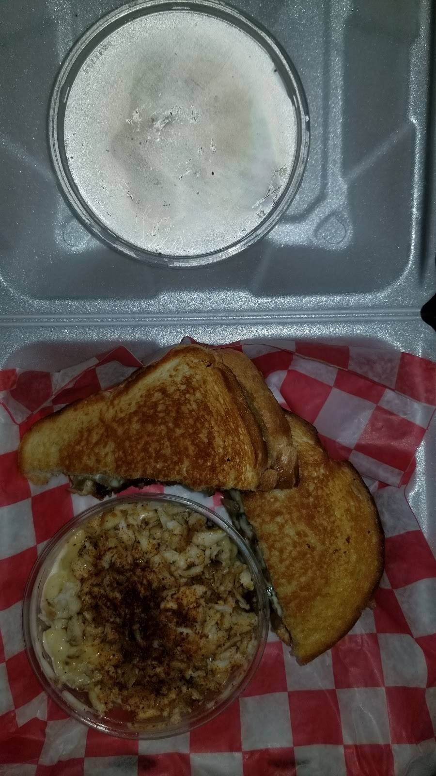 The Wheel | restaurant | 125 E Broad St, Tamaqua, PA 18252, USA | 5708102424 OR +1 570-810-2424